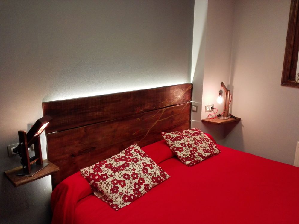 Cabecero rústico con tablas de obra Comunidad de Comunidad Leroy Merlin