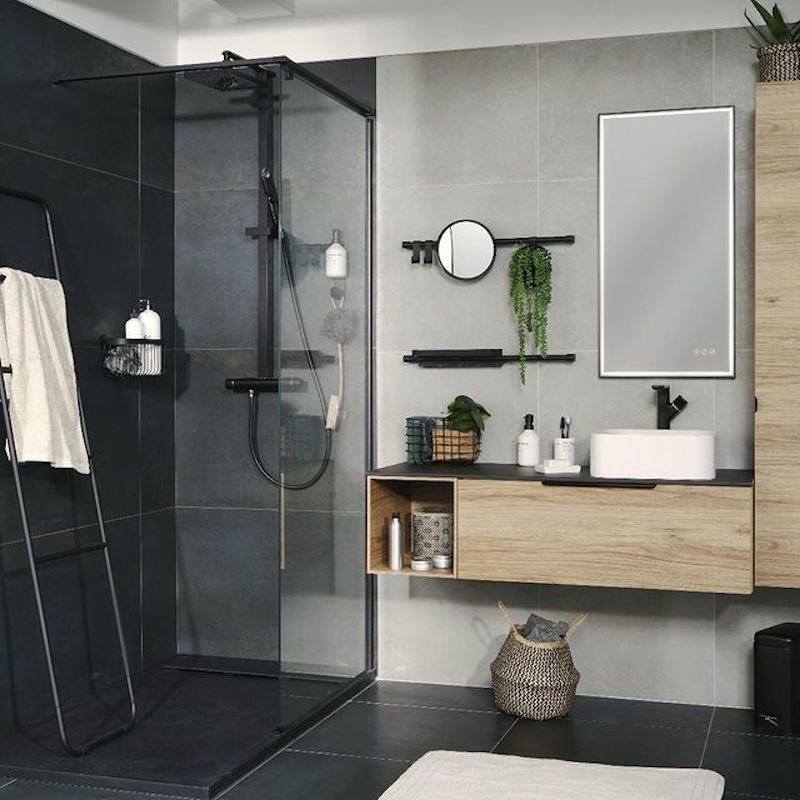 come arredare bagno nero piatto doccia accessori radiatori - Ideagroup Blog
